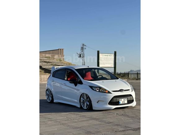 Sahibinden Ford Fiesta 1.4 TDCi Trend 2012 Model  226.000 km Beyaz