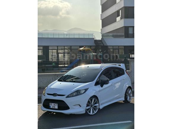Sahibinden Ford Fiesta 1.4 TDCi Trend 2012 Model  226.000 km Beyaz