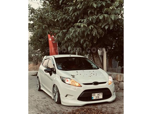 Sahibinden Ford Fiesta 1.4 TDCi Trend 2012 Model  226.000 km Beyaz