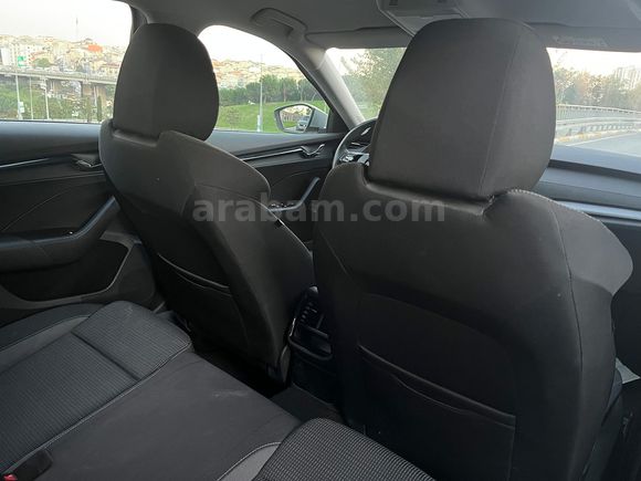 ERUL AUTO'DAN 2024 SKODA OCTAVİA 1.0 e-Tec HİBRİT ELİTE (%20 FATURALI) OtoSOR 24 AY SENET