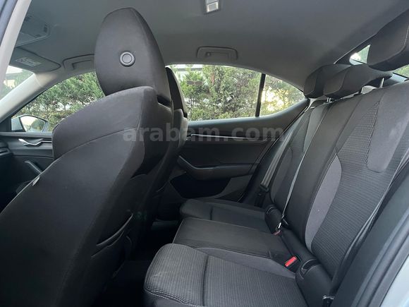 ERUL AUTO'DAN 2024 SKODA OCTAVİA 1.0 e-Tec HİBRİT ELİTE (%20 FATURALI) OtoSOR 24 AY SENET