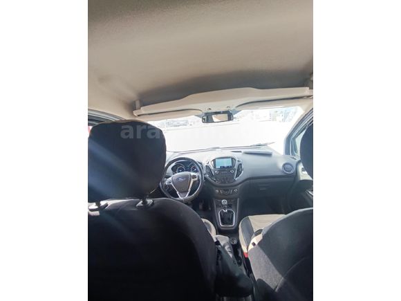 Sahibinden Ford Tourneo Courier 1.5 TDCi Titanium Plus 2020 Model