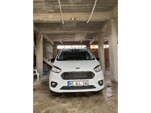Sahibinden Ford Tourneo Courier 1.0 EcoBoost Titanium Plus 2023 Model Manisa
