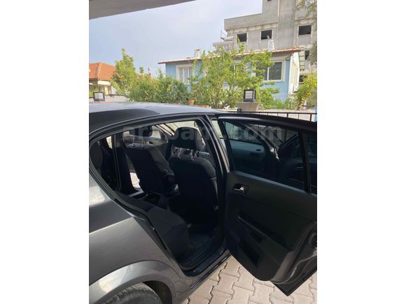 Sahibinden Opel Astra 1.6 Essentia 2011 Model 