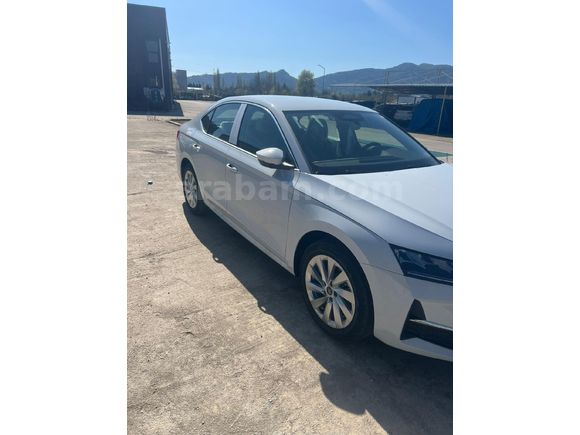 Sahibinden Skoda Octavia 1.5 Mhev Premium 2026 Model