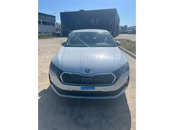 Sahibinden Skoda Octavia 1.5 Mhev Premium 2026 Model