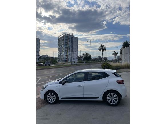  2022 Renault Clio 1.0 TCE X-Tronic  100hp