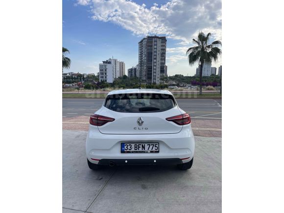  2022 Renault Clio 1.0 TCE X-Tronic  100hp