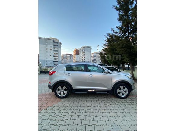 Sahibinden Kia Sportage 1.6 GDI 2012 Model Kahramanmaraş 235.000 km Gri (Gümüş)