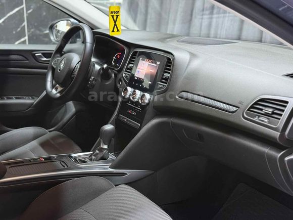 Sahibinden Renault Megane 1.3 TCe Touch 2023 Model  80.000 km Gri (Gümüş)