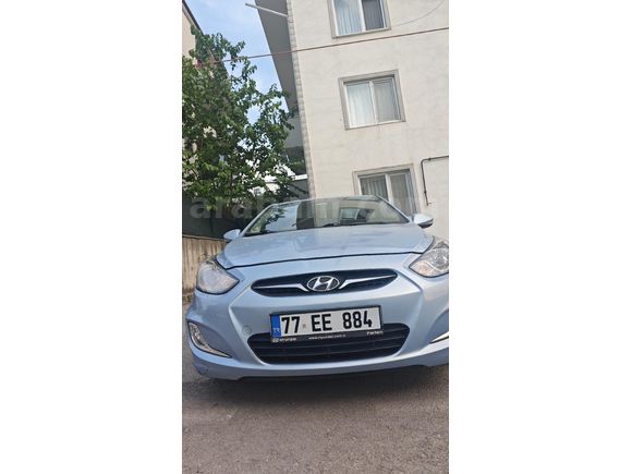 Sahibinden Hyundai Accent Blue 1.4 CVVT Mode Plus 2012 Model  170.000 km Mavi