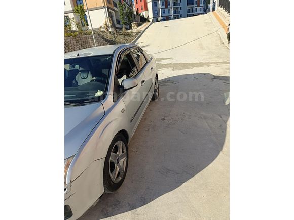 Sahibinden Ford Focus 1.6 TDCi Trend 2007 Model