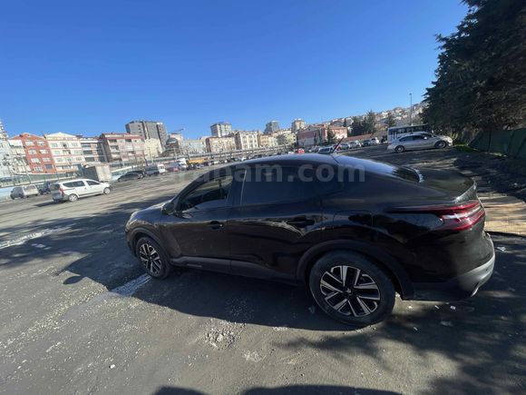 Sahibinden Citroen C4 X 1.2 PureTech Feel Bold 2023 Model 