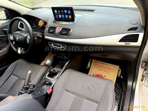 CAM TAVAN K.AYNA 220.000 KM MEGANE 1.5 DCİ DİNAMİC 2010 MODEL !