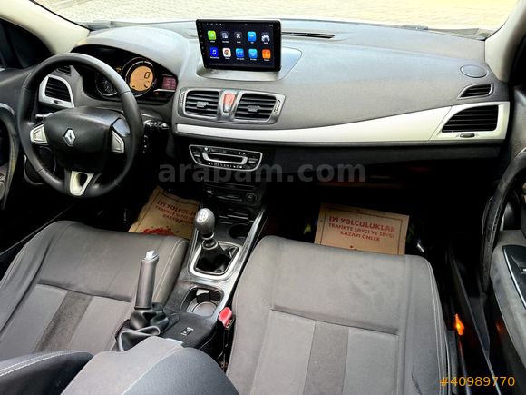CAM TAVAN K.AYNA 220.000 KM MEGANE 1.5 DCİ DİNAMİC 2010 MODEL !