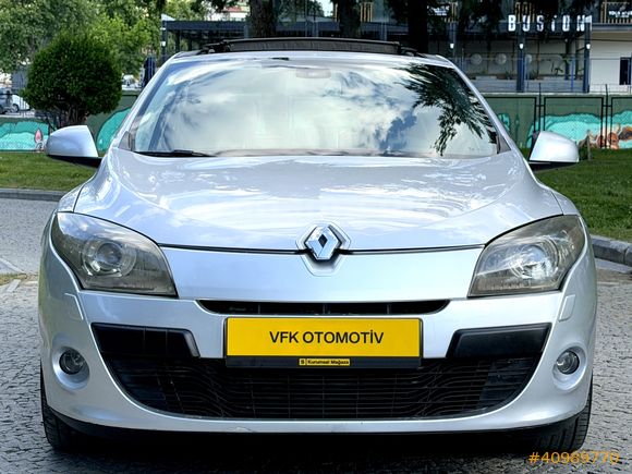 CAM TAVAN K.AYNA 220.000 KM MEGANE 1.5 DCİ DİNAMİC 2010 MODEL !