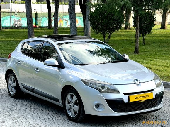 CAM TAVAN K.AYNA 220.000 KM MEGANE 1.5 DCİ DİNAMİC 2010 MODEL !