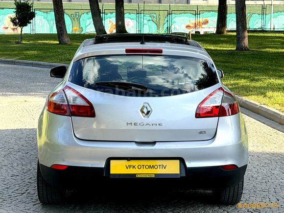 CAM TAVAN K.AYNA 220.000 KM MEGANE 1.5 DCİ DİNAMİC 2010 MODEL !