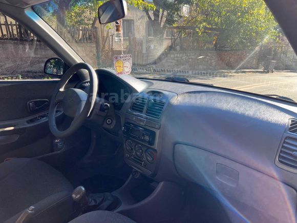 Sahibinden Hyundai Accent 1.5 CRDi Admire 2003 Model  433.333 km Gri (Gümüş)