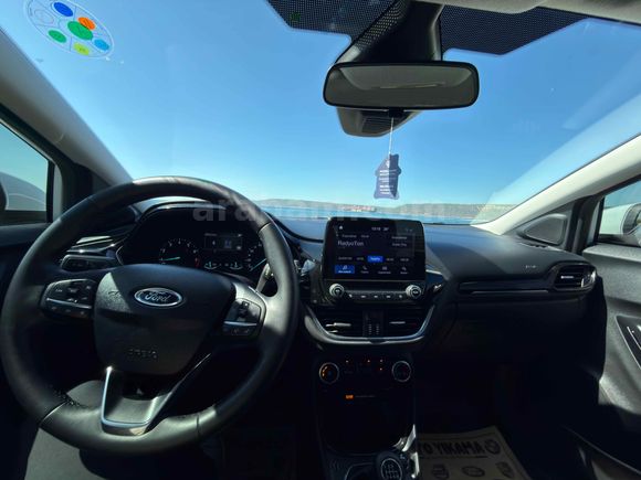 Sahibinden Ford Puma 1.0 EcoBoost Style 2023 Model  45.800 km Beyaz