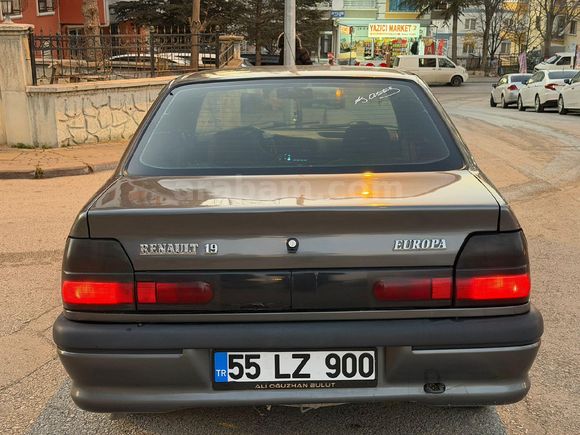 Sahibinden Renault R 19 1.6 Europa iE 2000 Model  347.000 km Füme