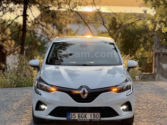 Galeriden Renault Clio 1.0 TCe Joy 2022 Model İzmir