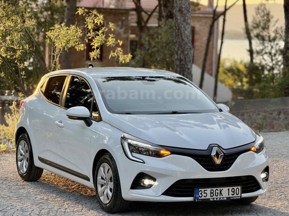 Galeriden Renault Clio 1.0 TCe Joy 2022 Model İzmir