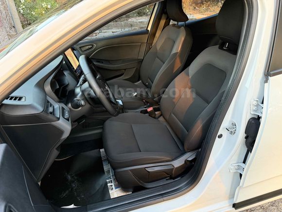Galeriden Renault Clio 1.0 TCe Joy 2022 Model İzmir