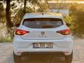 Galeriden Renault Clio 1.0 TCe Joy 2022 Model İzmir