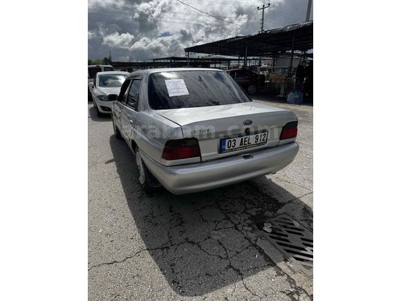  Ford Escort 1.6 CLX  klimalı 1996 Model 220.000 km 