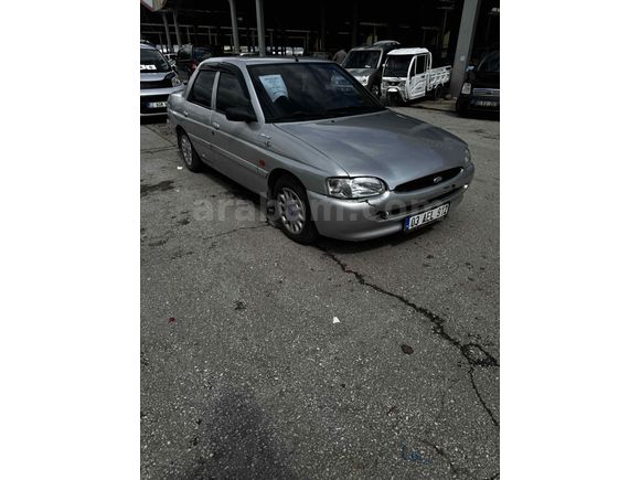  Ford Escort 1.6 CLX  klimalı 1996 Model 220.000 km 