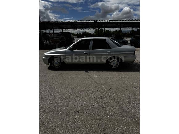  Ford Escort 1.6 CLX  klimalı 1996 Model 220.000 km 