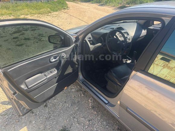 Sahibinden Renault Megane 1.6 Dynamique 2004 Model 