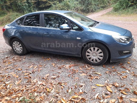 Sahibinden Opel Astra 1.6 Edition 2015 Model  51000 km Mavi