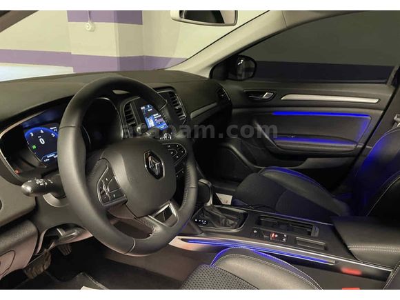 Sahibinden Renault Megane 1.3 TCe Icon 2020 Model 