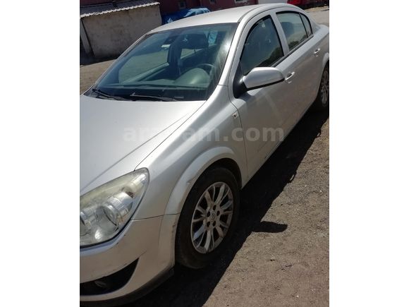 Boyasız değişensiz tramersiz Astra 2009 Model