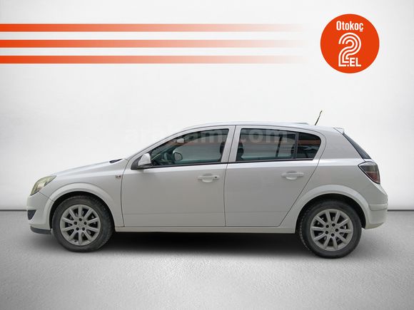 OPEL ASTRA 2011