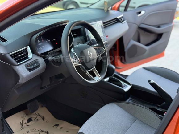 Galeriden Renault Clio 1.0 TCe Evolution 2025 Model Muğla