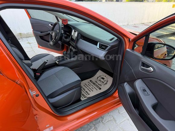 Galeriden Renault Clio 1.0 TCe Evolution 2025 Model Muğla