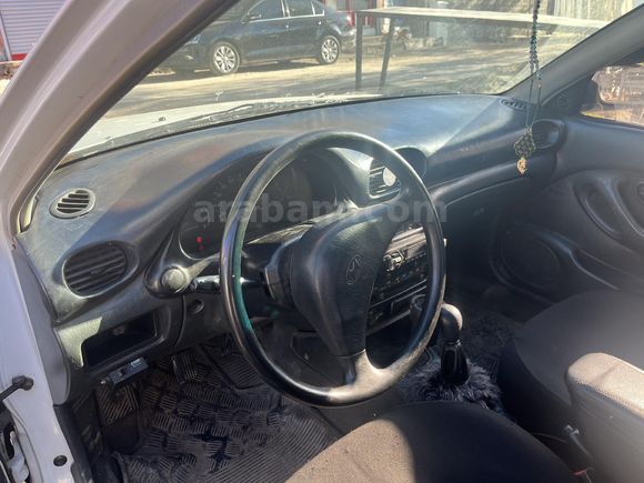 Sahibinden Hyundai Accent 1.3 LX 1998 Model