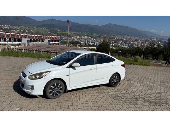 Memurdan Temiz Otomatik Hyundai Accent Blue