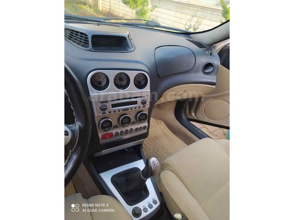 Sahibinden Alfa Romeo 156 1.6 TS Distinctive 2006 Model  253.000 km Füme