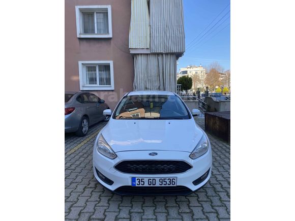 Sahibinden Ford Focus 1.5 TDCi Trend X 2017 Model  188.000 km Beyaz