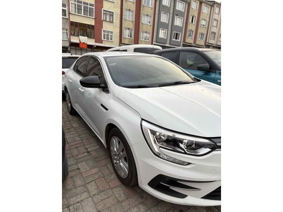 Sahibinden Renault Megane 1.3 TCe Joy 2021 Model 