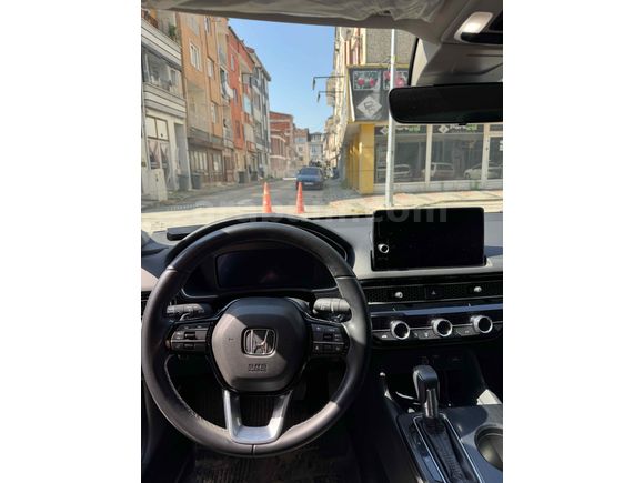 Sahibinden Honda Civic 1.5 i-VTEC Executive Plus 2023 Model 