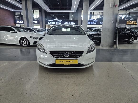 2013 ORİJİNAL VOLVO V40 1.6 D PREMIUM HAFIZA/HAYALET/BÜYÜK EKRAN