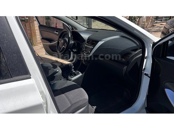 Devlet Memuru sahibinden Hyundai Accent Blue 
