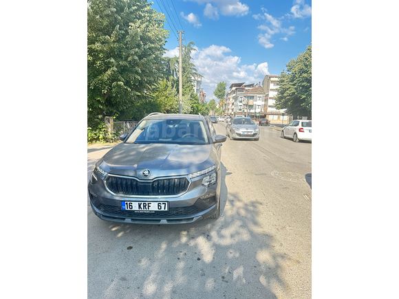 Sahibinden Skoda Kamiq 1.0 TSI Premium 2025 Model memurdan sigara içilmemiş