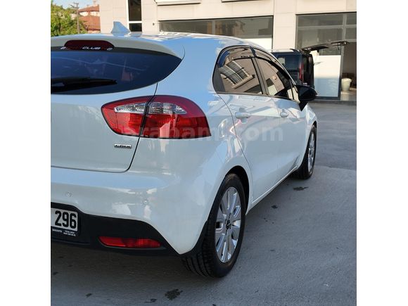Sahibinden Kia Rio 1.4 CRDi Fancy 2012 Model