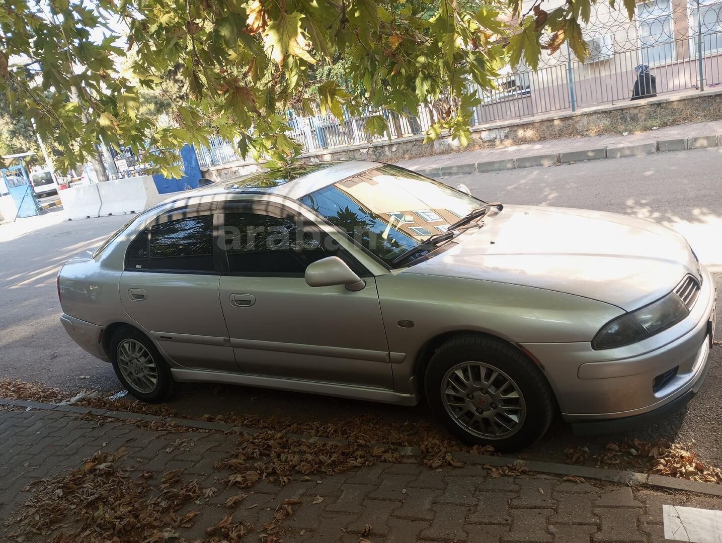 Sahibinden Mitsubishi Carisma 1.6 Avance 2001 Model 5